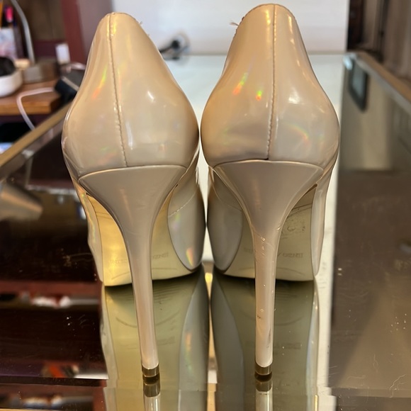 Enzo Angiolini Platforms in Iridescent Nude Size 9.5 - Picture 3 of 6